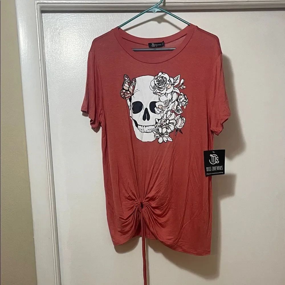 Miss Chievous Coral Top with skull and flowers NWT large